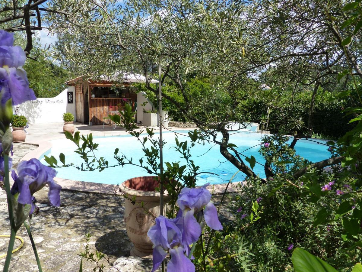 La Pause Nimoise Hotel Nimes Exterior photo